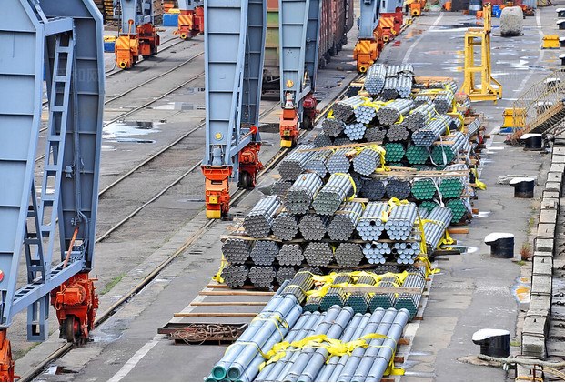 China Steel Market in Flux as "Anti-Involution" Hopes Meet Seasonal Weakness